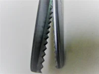 100412_pinking-scissor-close-up