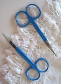 3666_blue-fine-craft-scissors-scaled-1